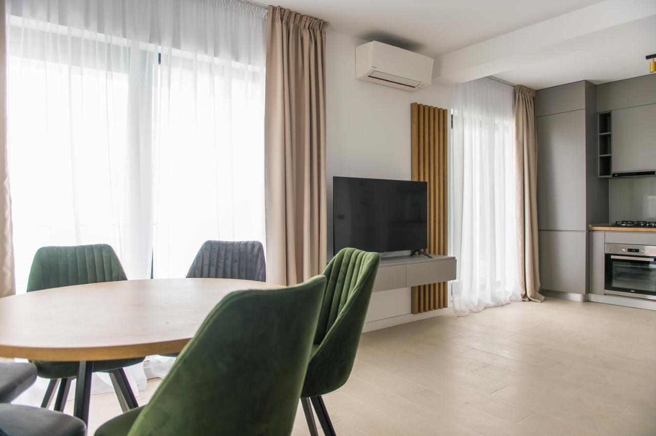 Luxury Promenada Apartment - Frontal Beachfront Mamaia Nord Năvodari Eksteriør billede