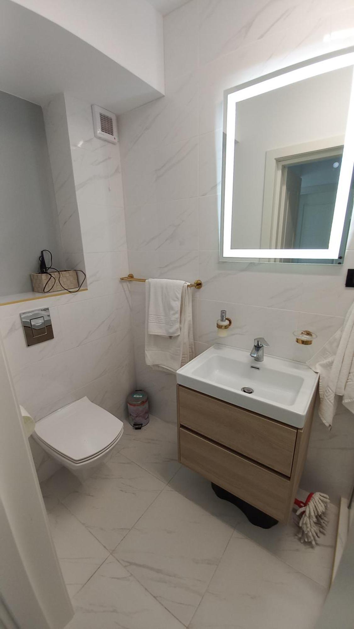 Luxury Promenada Apartment - Frontal Beachfront Mamaia Nord Năvodari Eksteriør billede