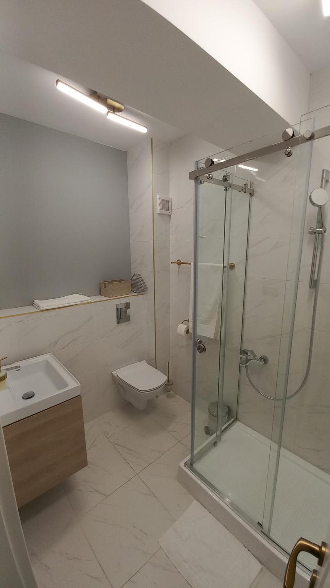 Luxury Promenada Apartment - Frontal Beachfront Mamaia Nord Năvodari Eksteriør billede